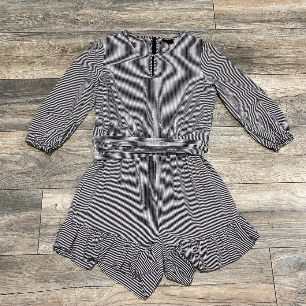 WHO WHAT WEAR ROMPER - Picture 2 of 10